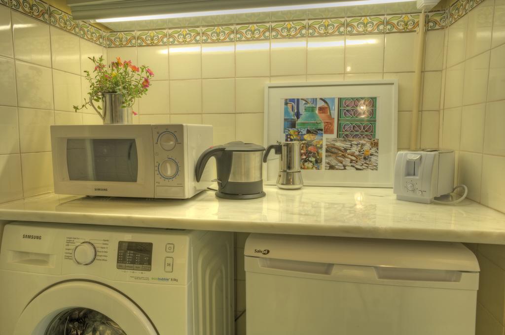Stay Local In Alfama! Alice Central Home, Near River Lisboa Exteriör bild