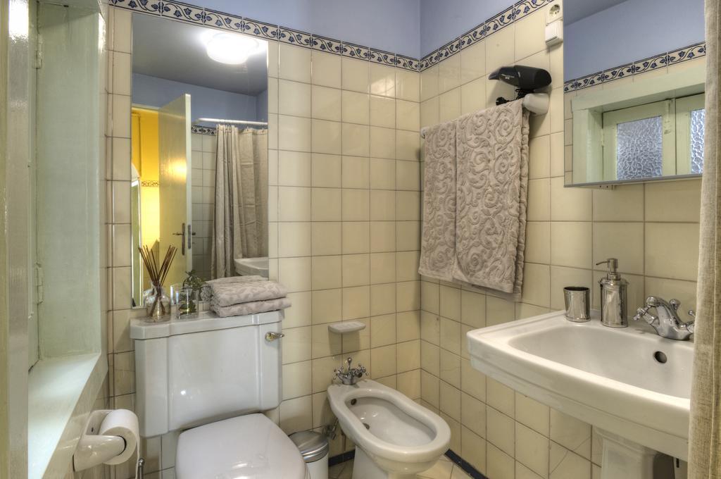 Stay Local In Alfama! Alice Central Home, Near River Lisboa Exteriör bild