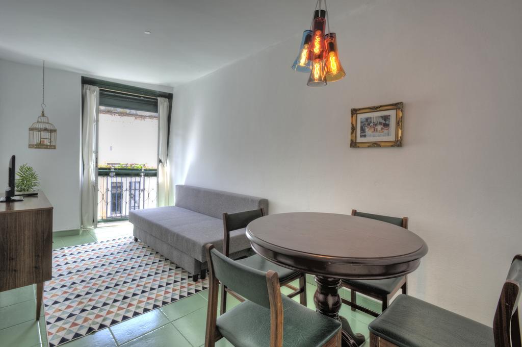 Stay Local In Alfama! Alice Central Home, Near River Lisboa Exteriör bild