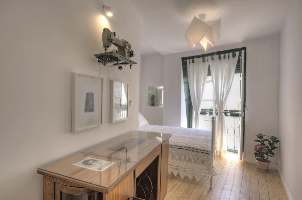 Stay Local In Alfama! Alice Central Home, Near River Lisboa Exteriör bild