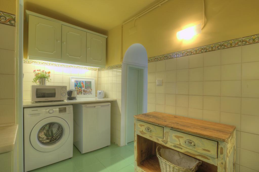 Stay Local In Alfama! Alice Central Home, Near River Lisboa Exteriör bild